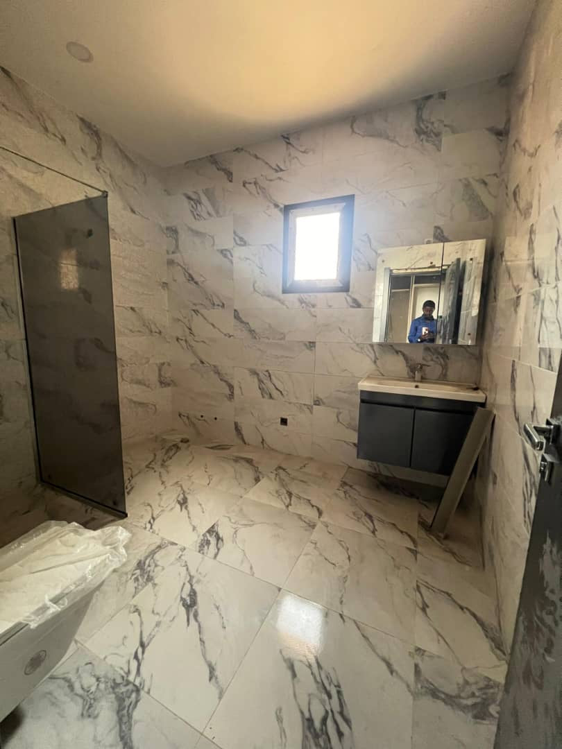 VILLAS 6 PIÈCES À VENDRE À TOKOIN FOREVER – NEUVES AVEC CAMÉRAS DE SURVEILLANCE | TITRE FONCIER