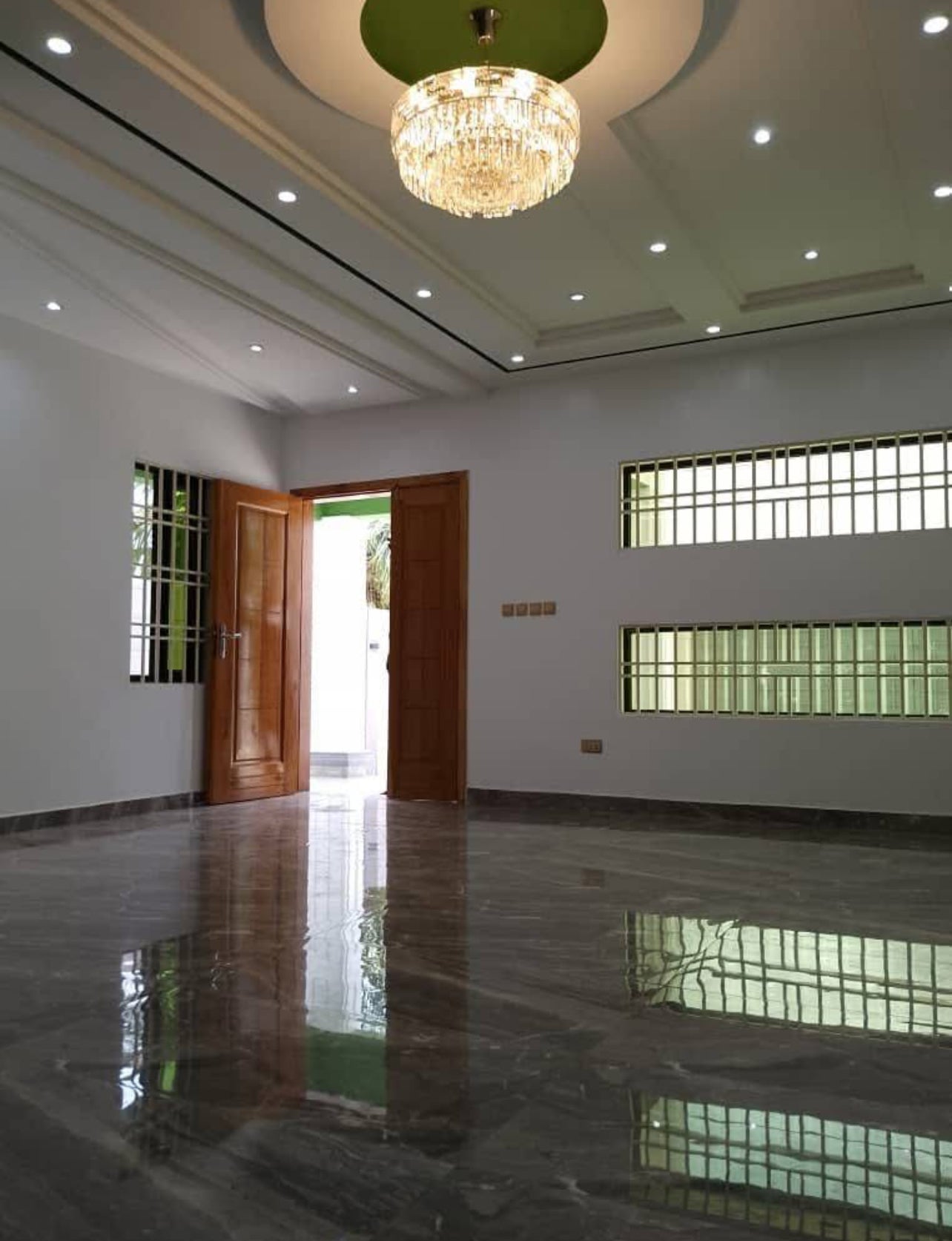 À VENDRE – VILLA 4 PIÈCES | LEGBASSITO AVINATO | 65 MILLIONS F CFA