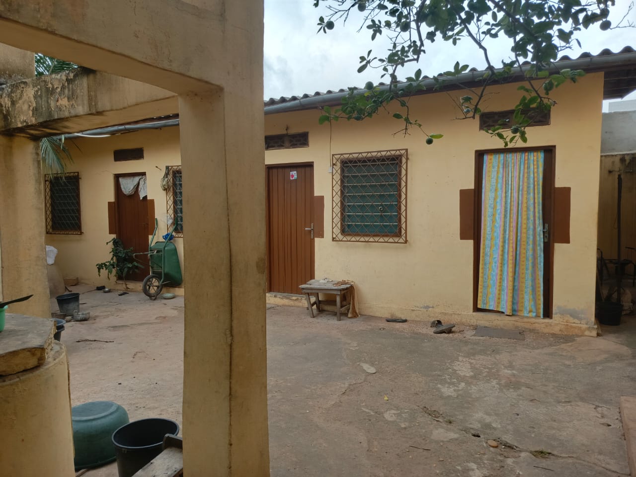 Maison en angle de 2 voies à Adidogomé Atilamonou à 200m du goudron – 27 millions FCFA