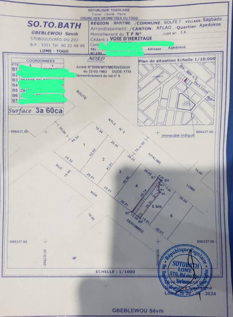 TERRAIN 360m² À VENDRE À ADIDOGOMÉ – BORDURE GOUDRON