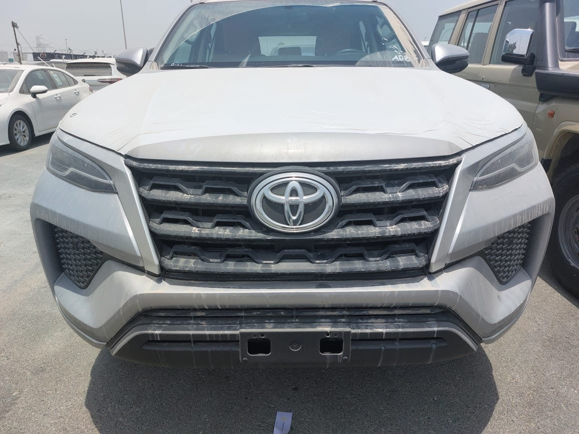 TOYOTA FORTUNER – 2023 | AUTOMATIQUE | 7 PLACES | 0 KM