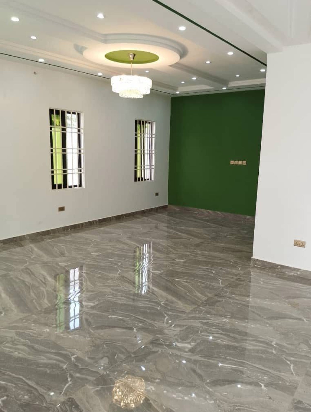 À VENDRE – VILLA 4 PIÈCES | LEGBASSITO AVINATO | 65 MILLIONS F CFA