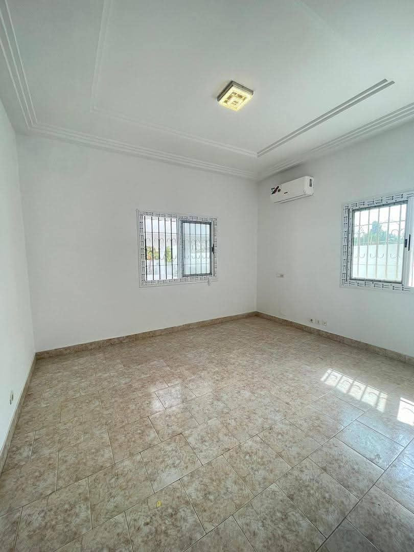 LOCATION VILLA NON MEUBLÉE À LOUER DANS LA CITÉ MILLÉNIUM (4 CHAMBRES)