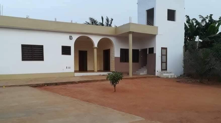 UNE VILLA À VENDRE À SÉGBÉ