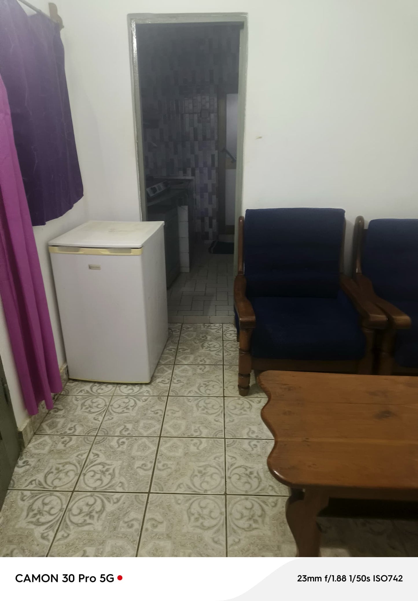 MMEUBLE 19 CHAMBRES À VENDRE À TOKOIN PROTESTANT – 100M DU GOUDRON | TITRE FONCIER