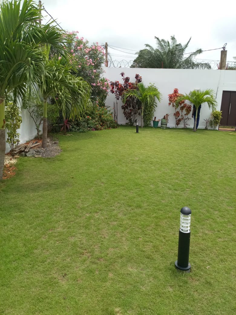 HEDZRANAWOÉ – VILLA DUPLEX AVEC PISCINE À LOUER