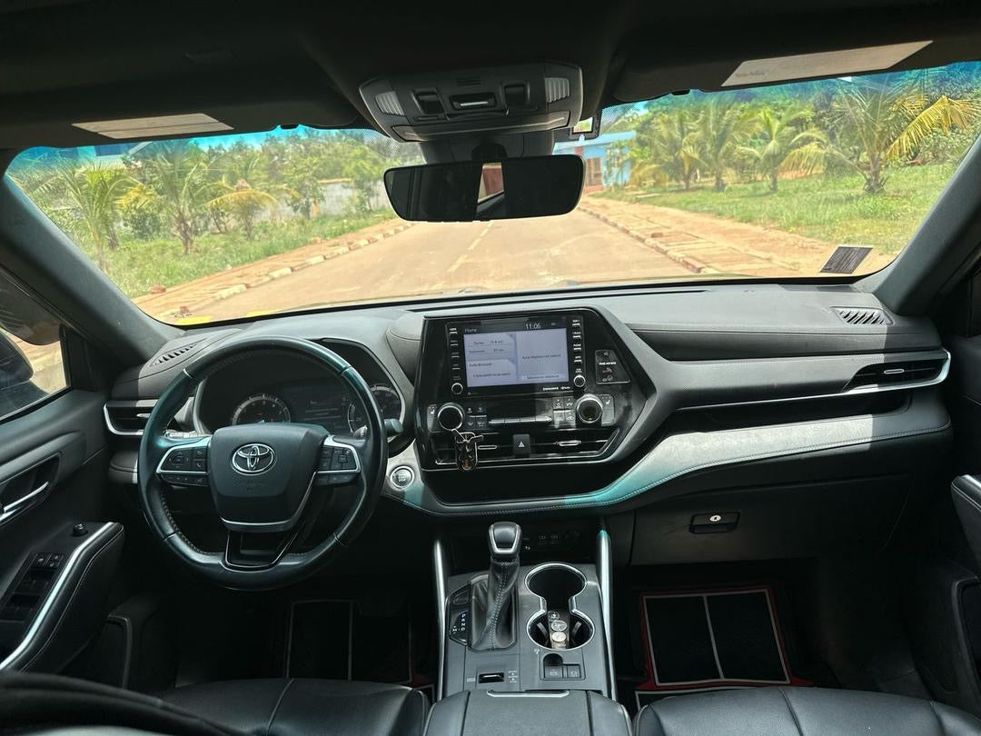 TOYOTA HIGHLANDER – 2022 | FULL OPTIONS | 7 PLACES | TOIT PANORAMIQUE