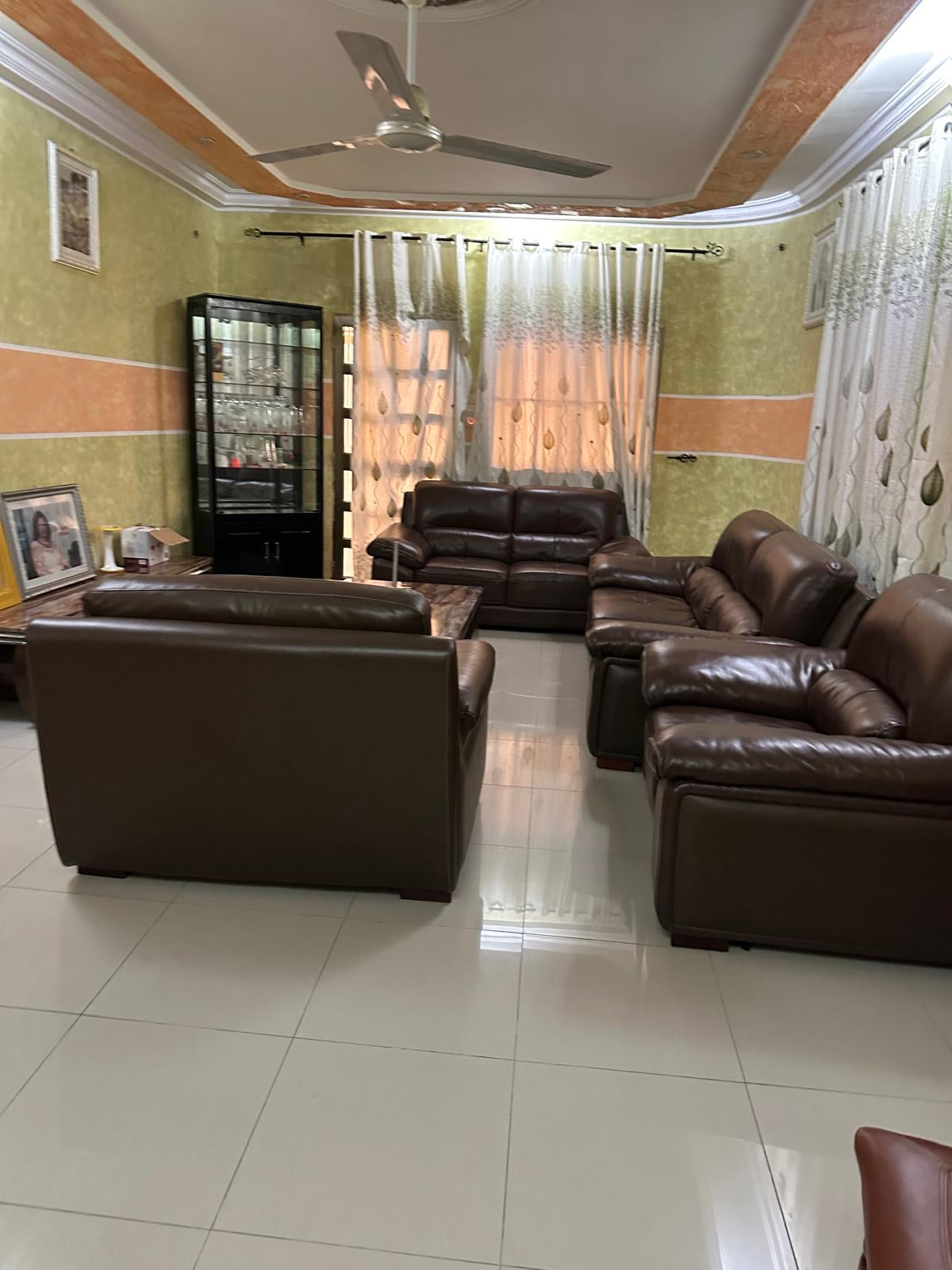 ADAMAVO – VILLA 15 PIÈCES À VENDRE