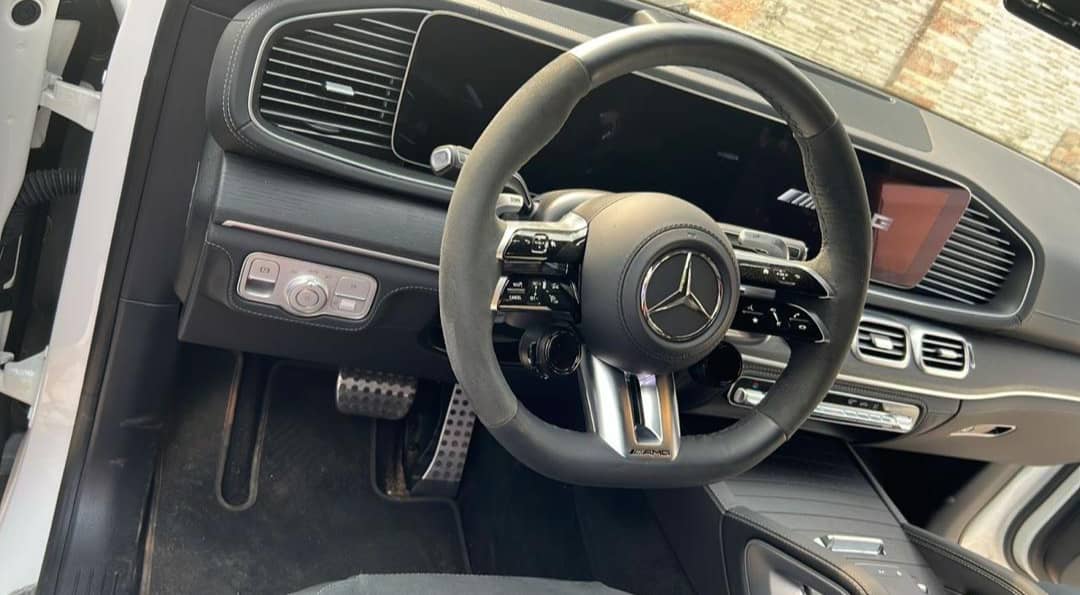 MERCEDES GLE 63s – 2024 | V8 Biturbo | FULL FULL OPTIONS