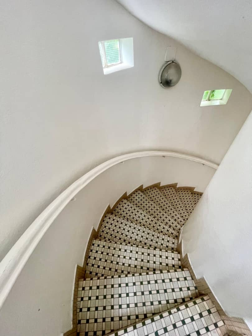 À VENDRE / À LOUER – Villa 10 pièces sur 500 m² à Nukafu Cerfer | 4 chambres, dépendance, jardin | Vente : 120M FCFA | Location : 600.000 FCFA/mois