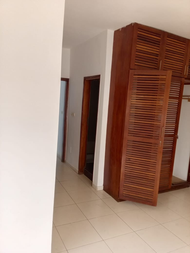 HEDZRANAWOÉ – VILLA DUPLEX AVEC PISCINE À LOUER