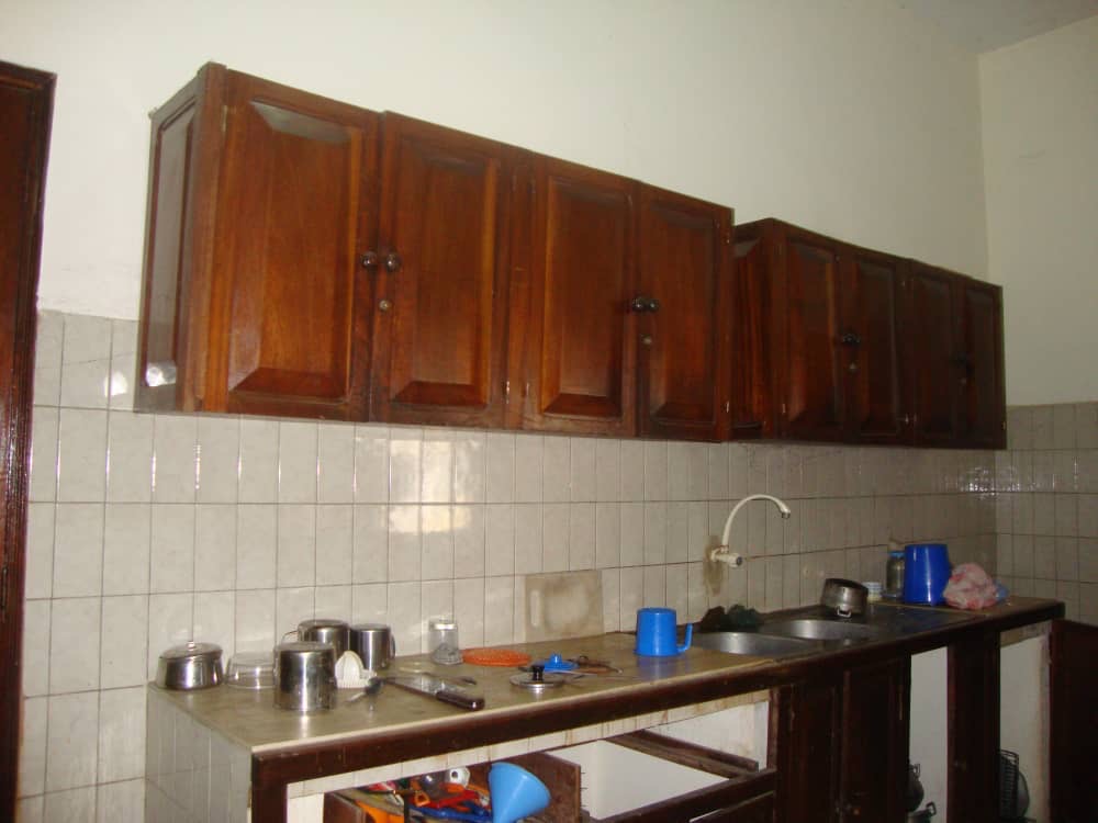 UNE VILLA À VENDRE À NOVISSI AU BORD DU GOUDRON - 5 PIÈCES