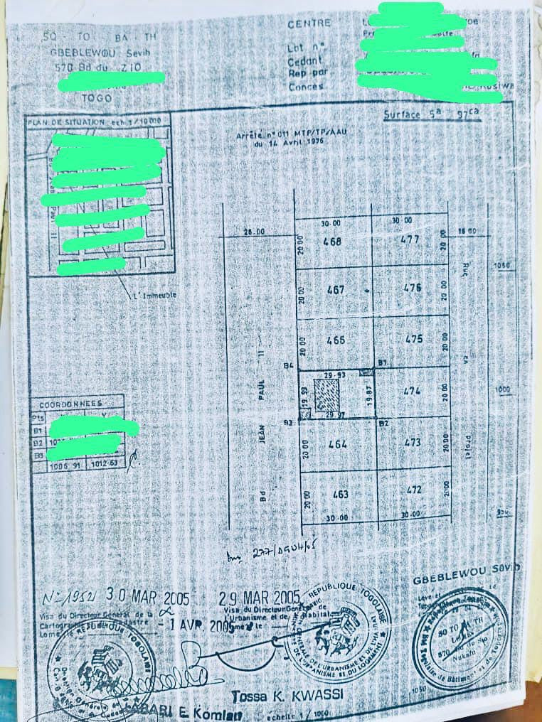 Terrain de 597 m² en vente en bordure de goudron à Tokoin Novissi – 160 millions FCFA