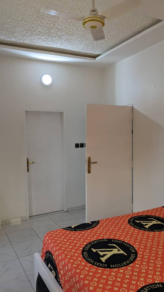LOMÉ – VILLA DE 5 PIÈCES À VENDRE À BAGUIDA, DERRIÈRE LA CITÉ BOAD