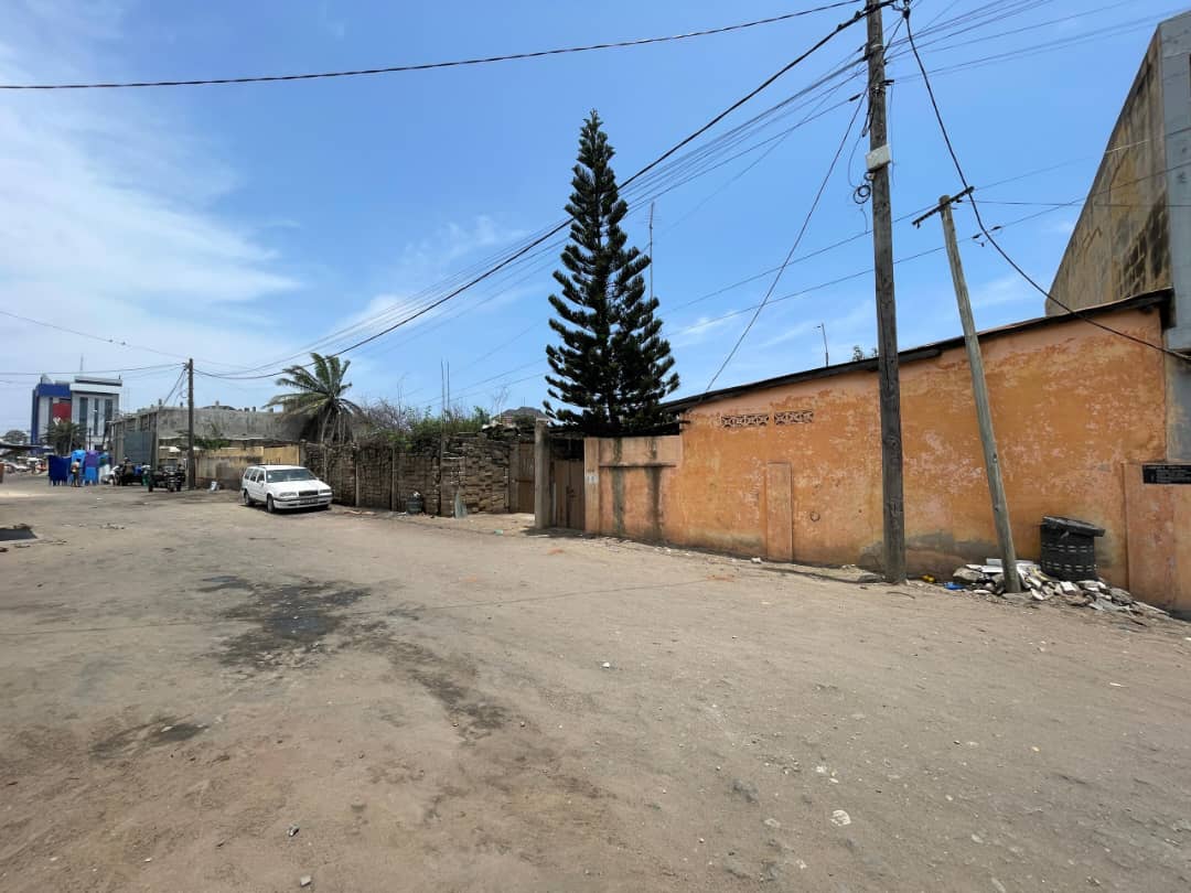 Terrain en vente à Dékon Terrainvito – 70 millions FCFA