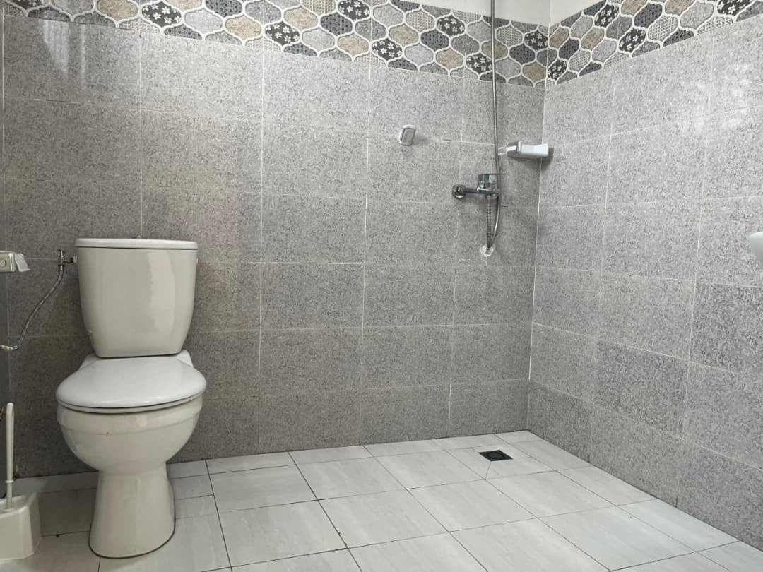 VILLA 6 PIÈCES À VENDRE À SEGBE AKATO – 60 MILLIONS