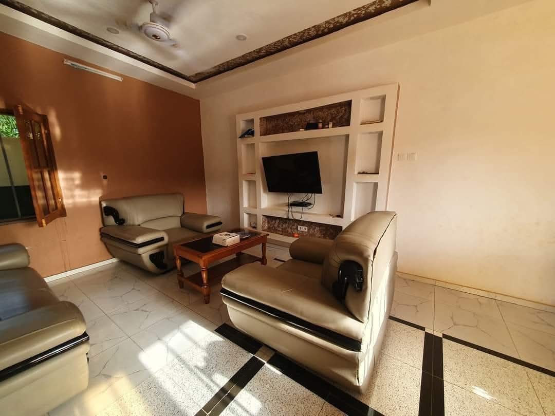 UNE VILLA À VENDRE À SÉGBÉ