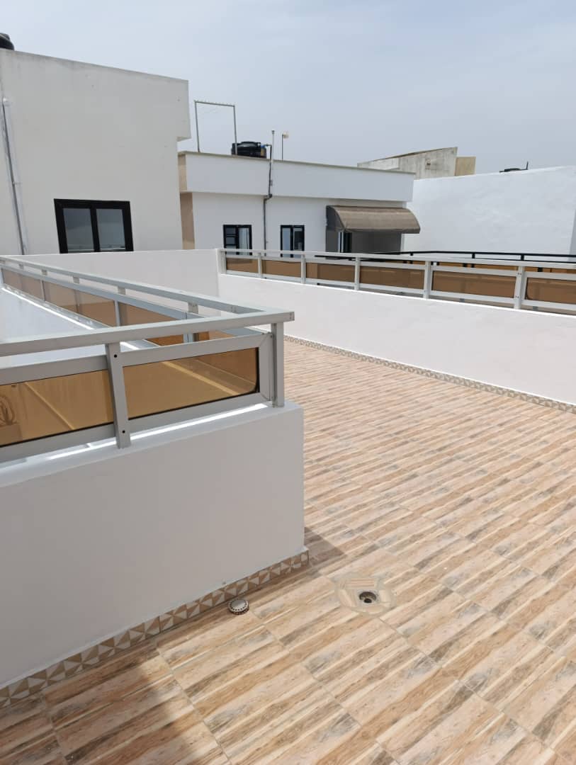 VILLA DE 8 PIÈCES À VENDRE À AGOE LEGBASSITO ATIOMÉ – 85 MILLIONS FCFA