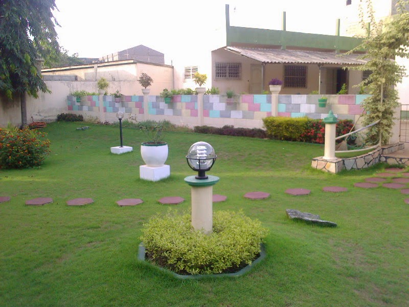 UNE VILLA DE 13 PIÈCES À VENDRE À AGBALÉPÉDO