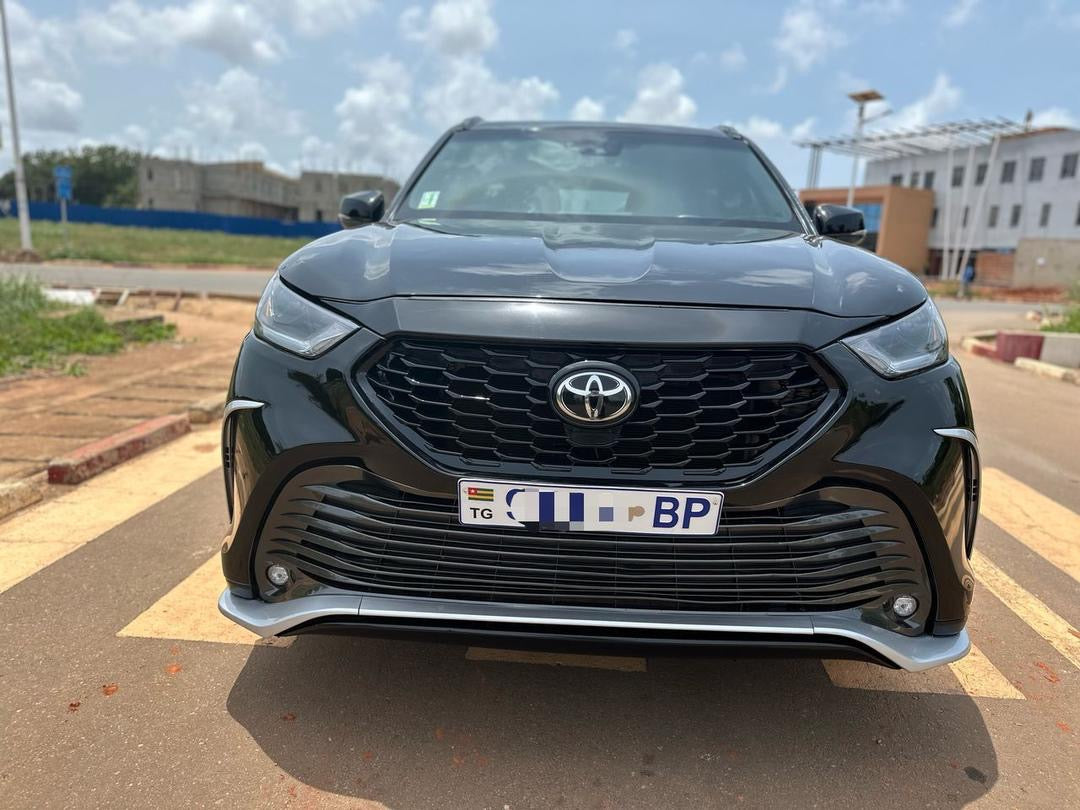 TOYOTA HIGHLANDER – 2022 | FULL OPTIONS | 7 PLACES | TOIT PANORAMIQUE