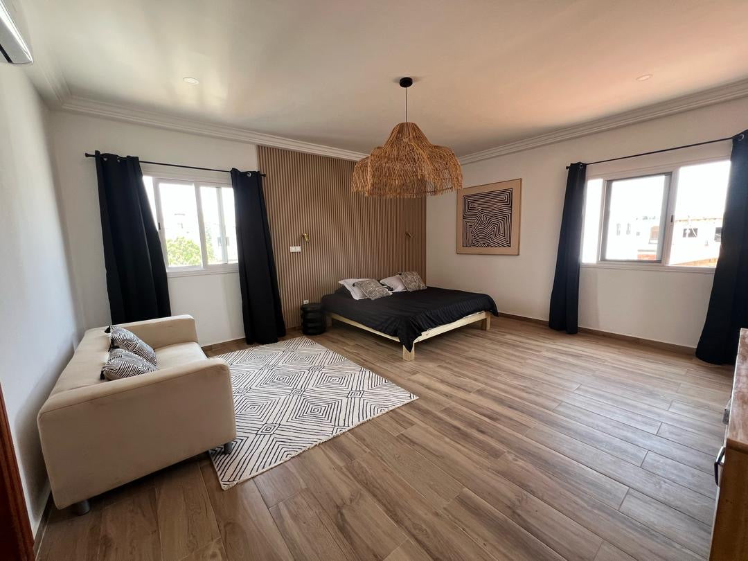 VILLA MEUBLÉE 8 PIÈCES À LOUER À ADIDOGOMÉ CARREFOUR AÏSED – NOUVELLE CONSTRUCTION