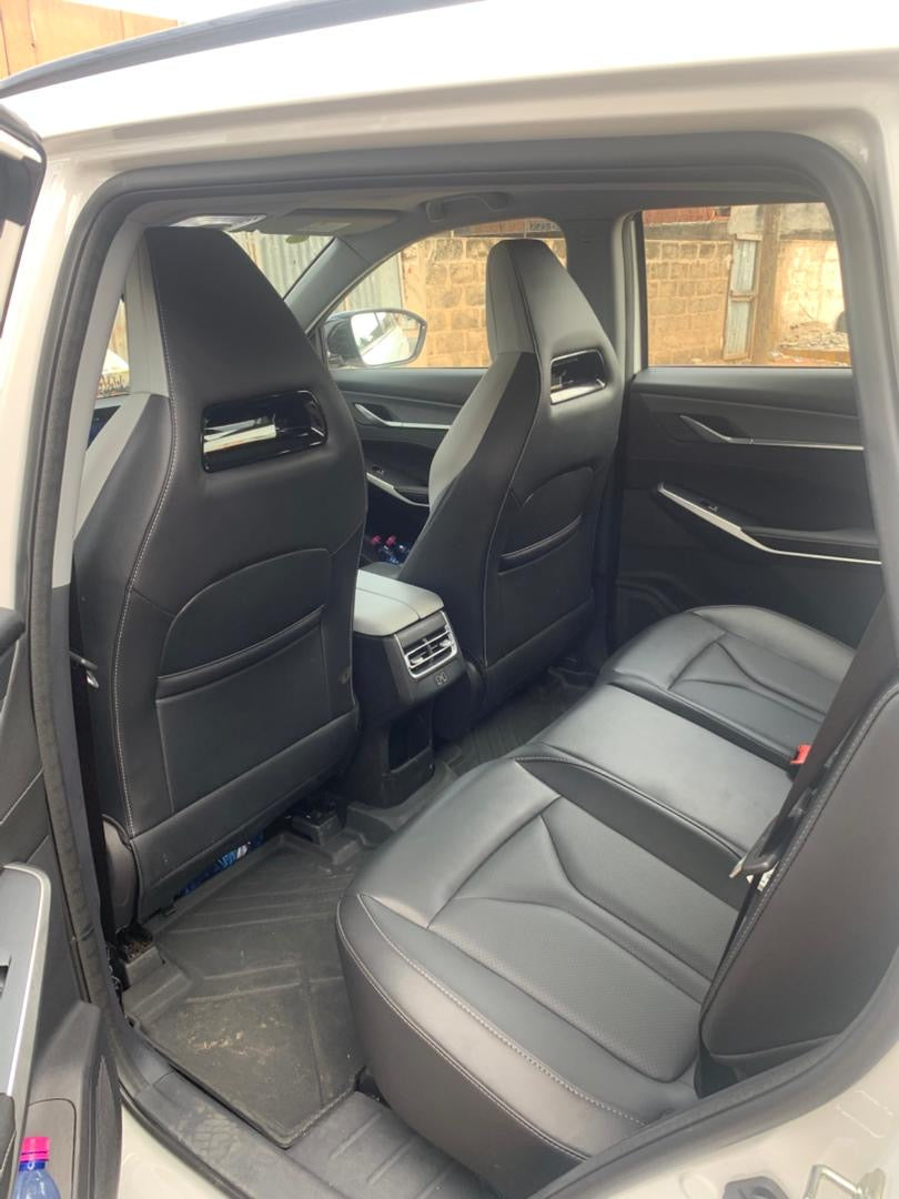 CHANGAN CS75 PLUS 2024 – 1.5L ESSENCE, BOÎTE AUTO, FULL OPTION, TOIT PANORAMIQUE