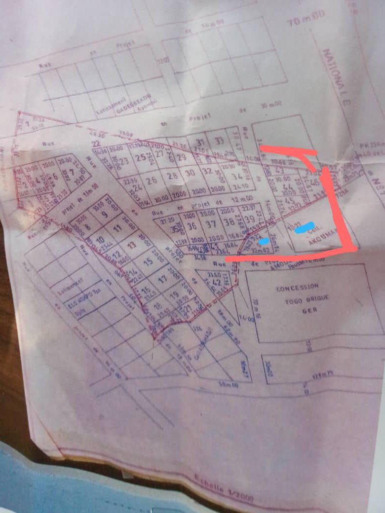 Terrain de 40 lots en vente au bord du goudron RN1 à Adetikopé – 30 millions FCFA le lot