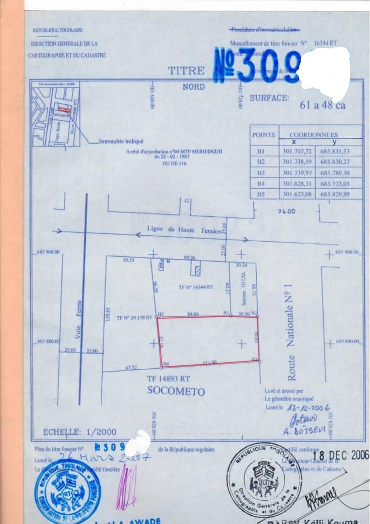 Terrain de 6000 m² en vente en bordure de goudron à Agoè Cacaveli – 150 millions FCFA le lot