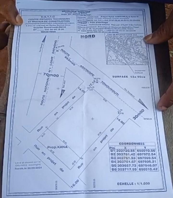 Terrain de 6 lots en vente en bordure de la grande voie à Kpotave – 20 millions FCFA