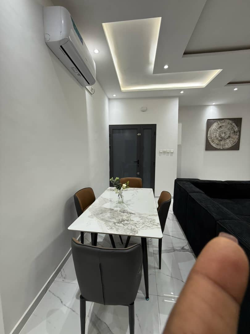 LOCATION APPARTEMENT MEUBLÉ À TOTSI (3 PIÈCES)