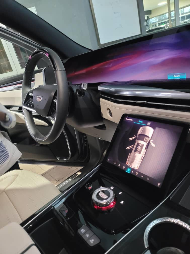 CADILLAC ESCALADE 2025