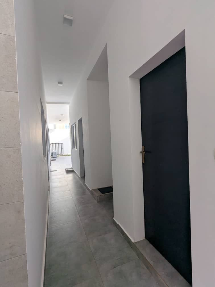 À LOUER – VILLA 4 CHAMBRES AU BORD DE LA MER – BAGUIDA | 3.200.000 FCFA