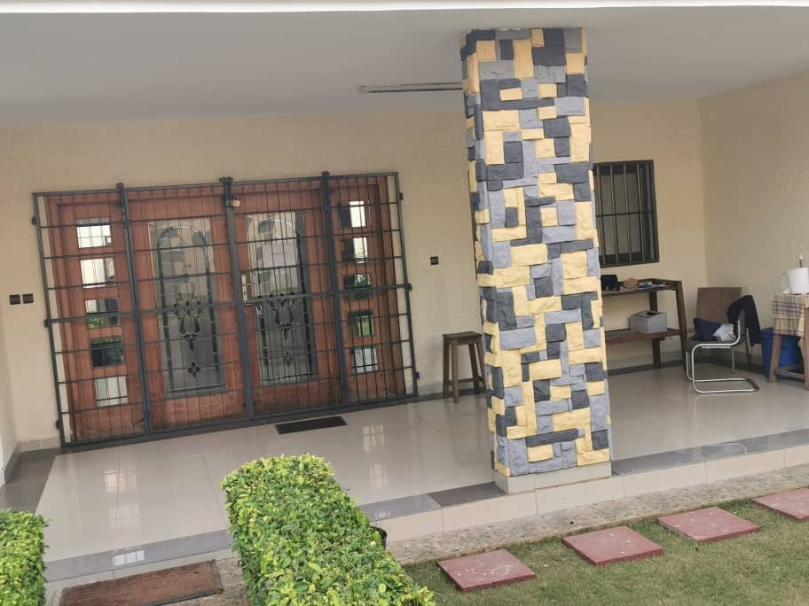 À VENDRE – Villa de 8 Pièces à Casablanca (50m du goudron) | 175.000.000 FCFA