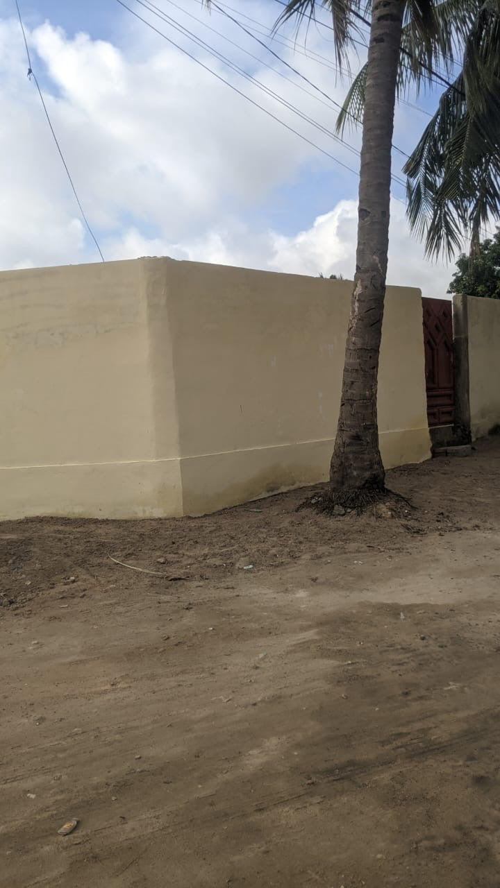 À VENDRE – Terrain 382 m² en angle de rue à Agbalépédo, à 40 m du goudron | 38 millions FCFA