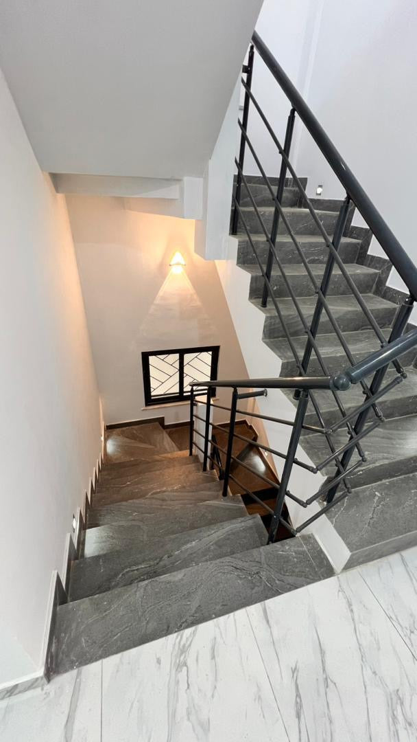 VILLAS JUMELLES 6 PIÈCES À VENDRE À FOREVER – 50M DU GOUDRON JEAN-PAUL II