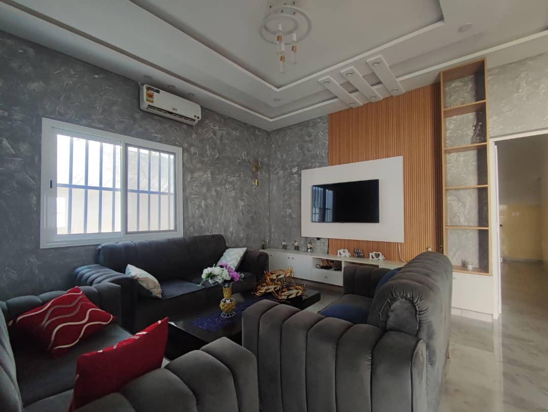 VILLA 4 PIÈCES À VENDRE À SÉGBÉ ARS – 55 MILLIONS FCFA