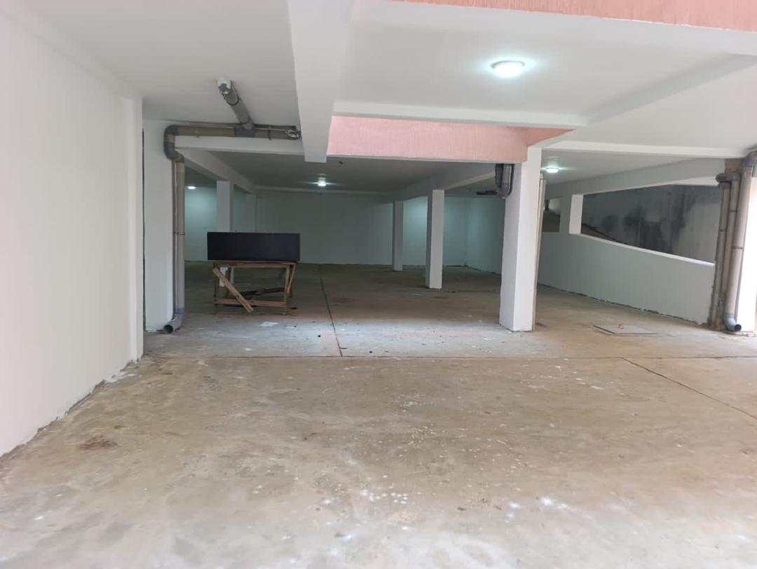 DEUX IMMEUBLES JUMELÉS R+3 EN VENTE À ABIDJAN ANGRÉ – 22 PIÈCES – 640 M² – 1,5 MILLIARD CFA