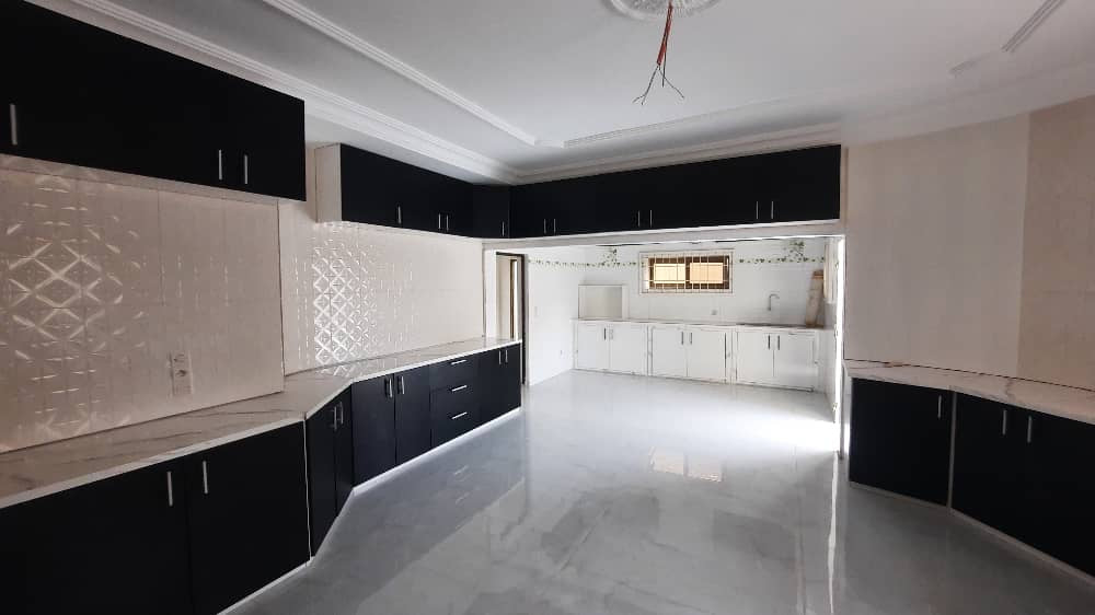 LOCATION LUXUEUSE VILLA À LOUER À ADIDOGOMÉ AMÉNOPÉ (13 CHAMBRES)