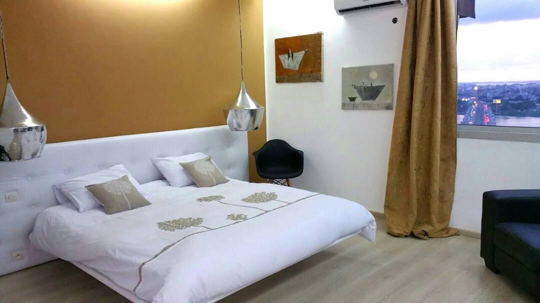 IMMEUBLE R+15 DE 35 APPARTEMENTS ET 7 LOCAUX À VENDRE AU PLATEAU, ABIDJAN – 1200 M² – 15 MILLIARDS CFA