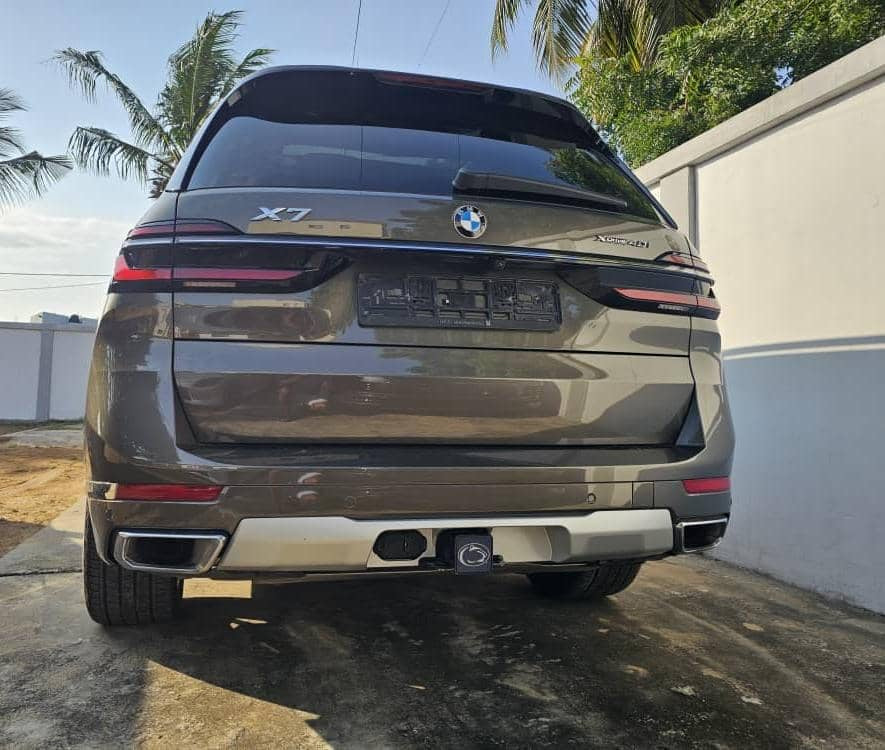 BMW X7 XDRIVE 40i 2025