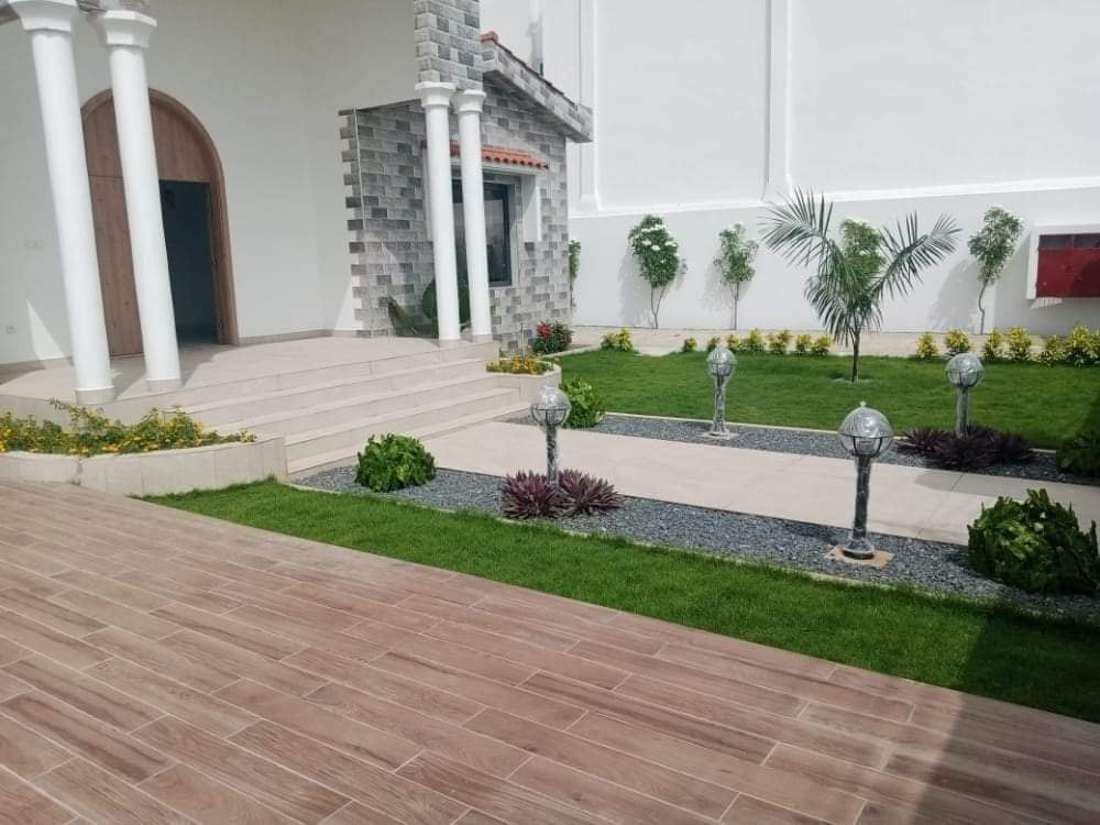 UNE VILLA À VENDRE À BAGUIDA À 100M DU GOUDRON CÔTÉ PLAGE - 6 PIÈCES