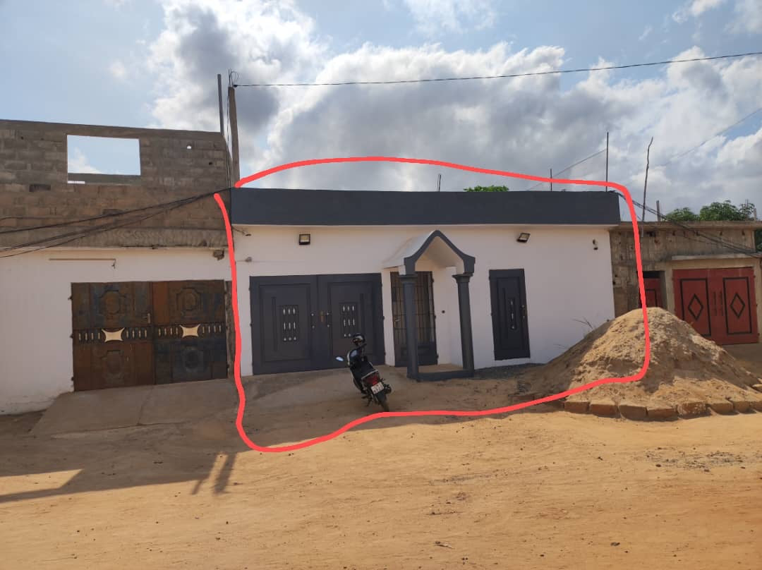 VILLA 4 PIÈCES À VENDRE À SÉGBÉ ARS – 55 MILLIONS FCFA