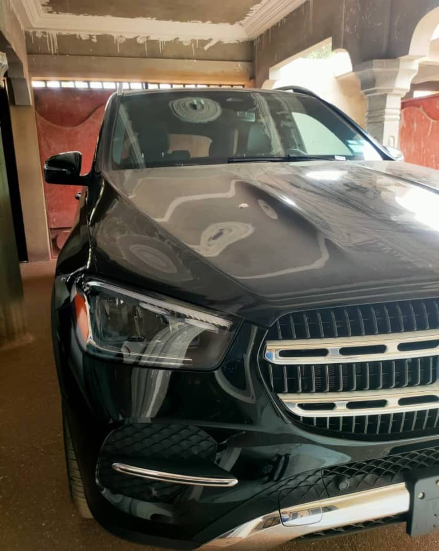 MERCEDES-BENZ GLE 63s – 2024 | V8 ESSENCE | FULL OPTIONS