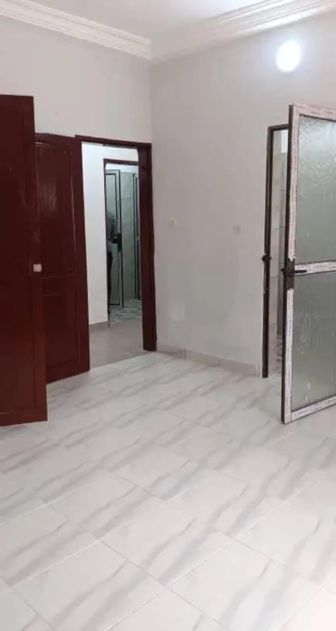 VILLA DE 4 CHAMBRES À VENDRE À LOMÉ - AGOÈ SOGBOSSITO – 450M² ANGLE RUE