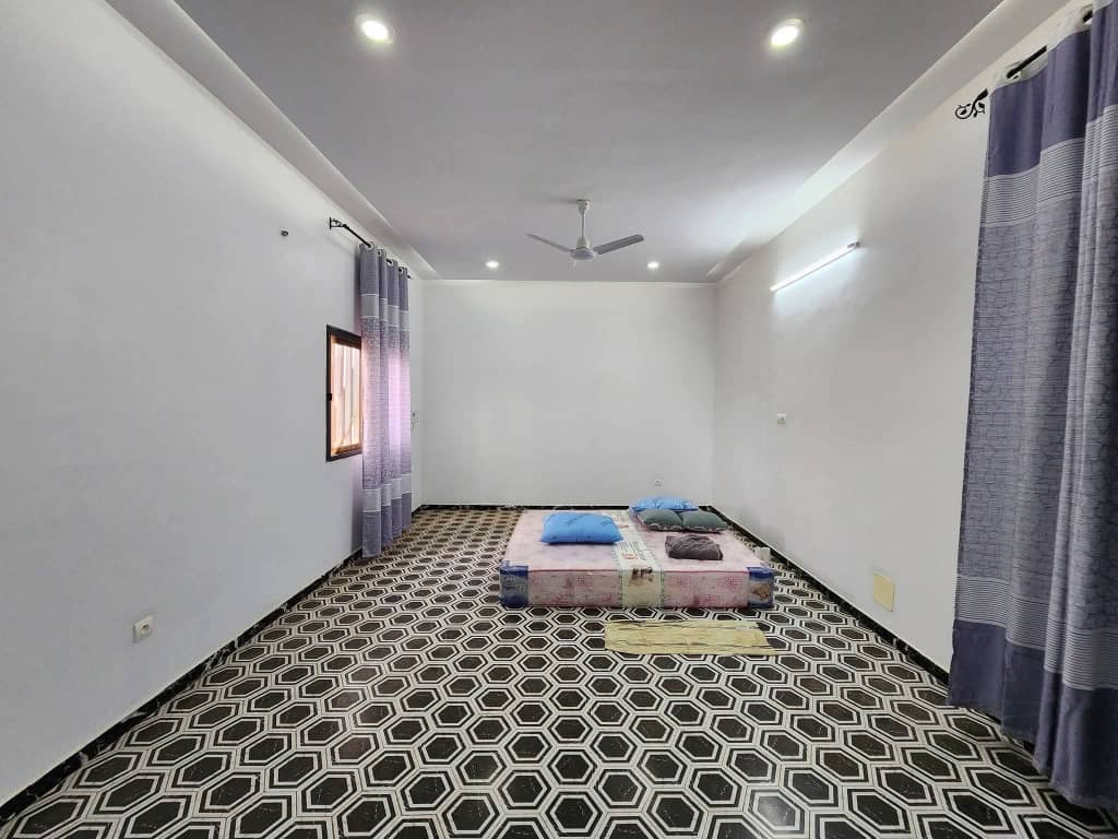 VILLA À VENDRE À VOGAN – 11 PIÈCES AU TOTAL
