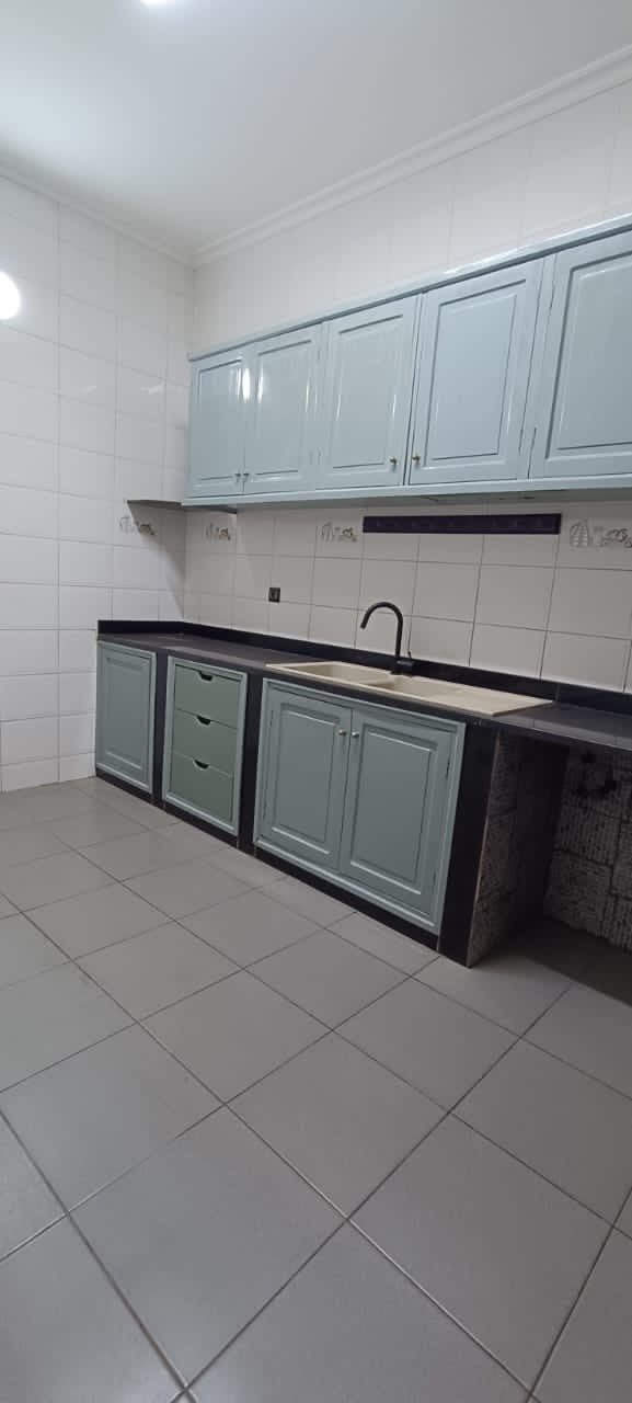 À LOUER – Villa 6 pièces avec piscine à Hedzranawoé Tigamé, à 20 m du goudron | 1,5 million FCFA/mois
