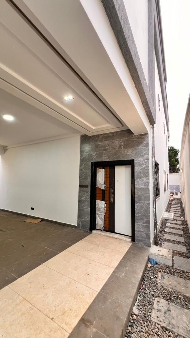 VILLAS JUMELLES 6 PIÈCES À VENDRE À FOREVER – 50M DU GOUDRON JEAN-PAUL II