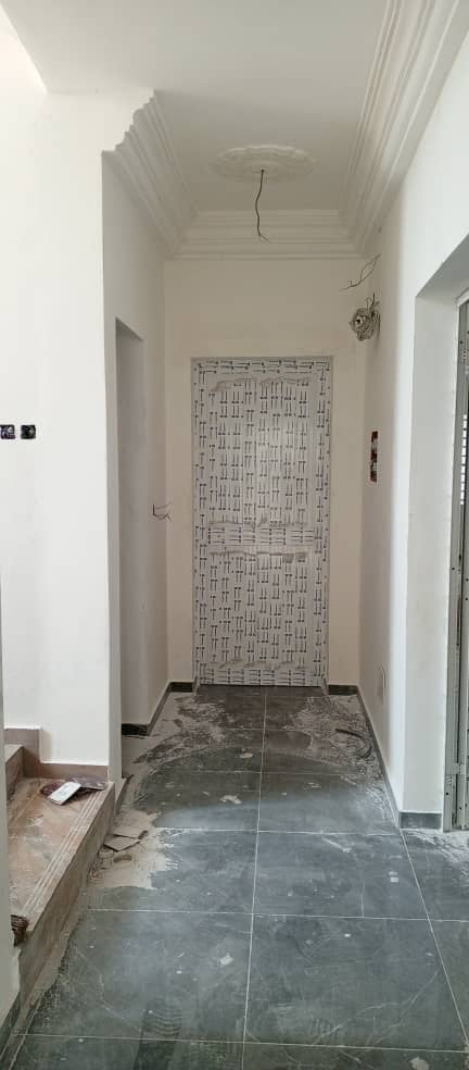 VILLA 7 PIÈCES À VENDRE À AVENOU – 300 m² – TITRE FONCIER
