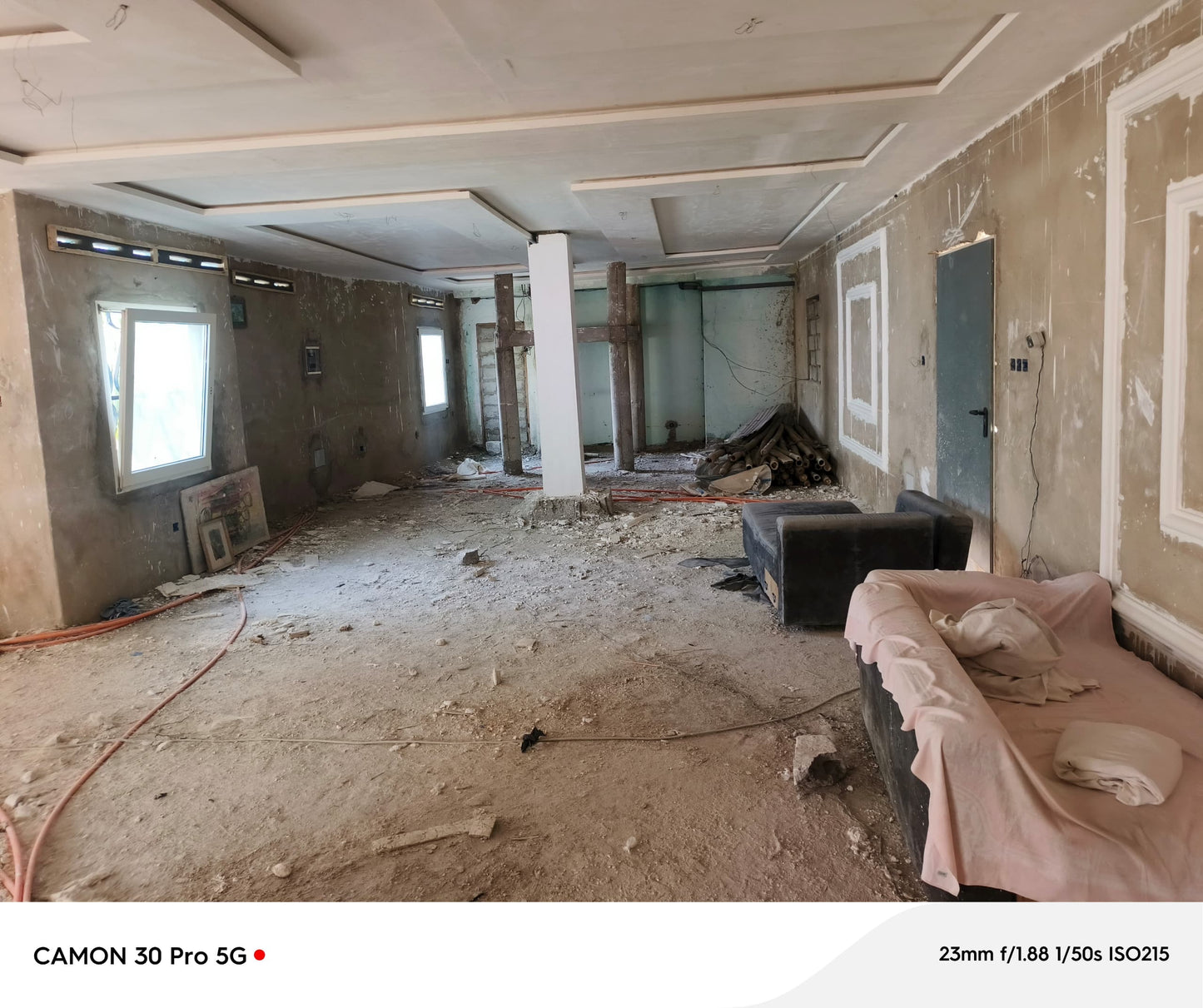 À VENDRE – RÉSIDENCE DUPLEX DE 25 PIÈCES SUR 2 LOTS À ADIDOGOMÉ SAGBADO – 450 MILLIONS FCFA (À DÉBATTRE)