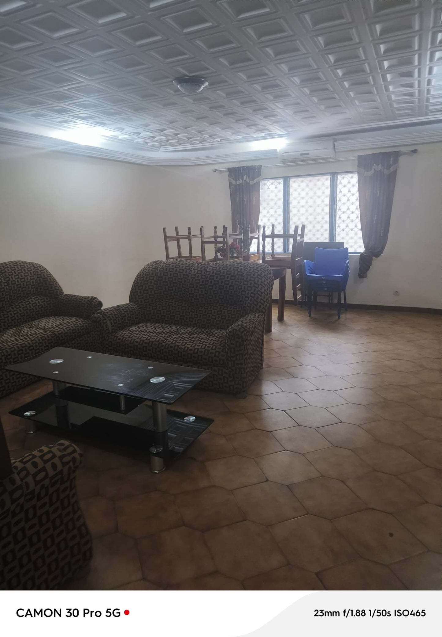 MMEUBLE 19 CHAMBRES À VENDRE À TOKOIN PROTESTANT – 100M DU GOUDRON | TITRE FONCIER